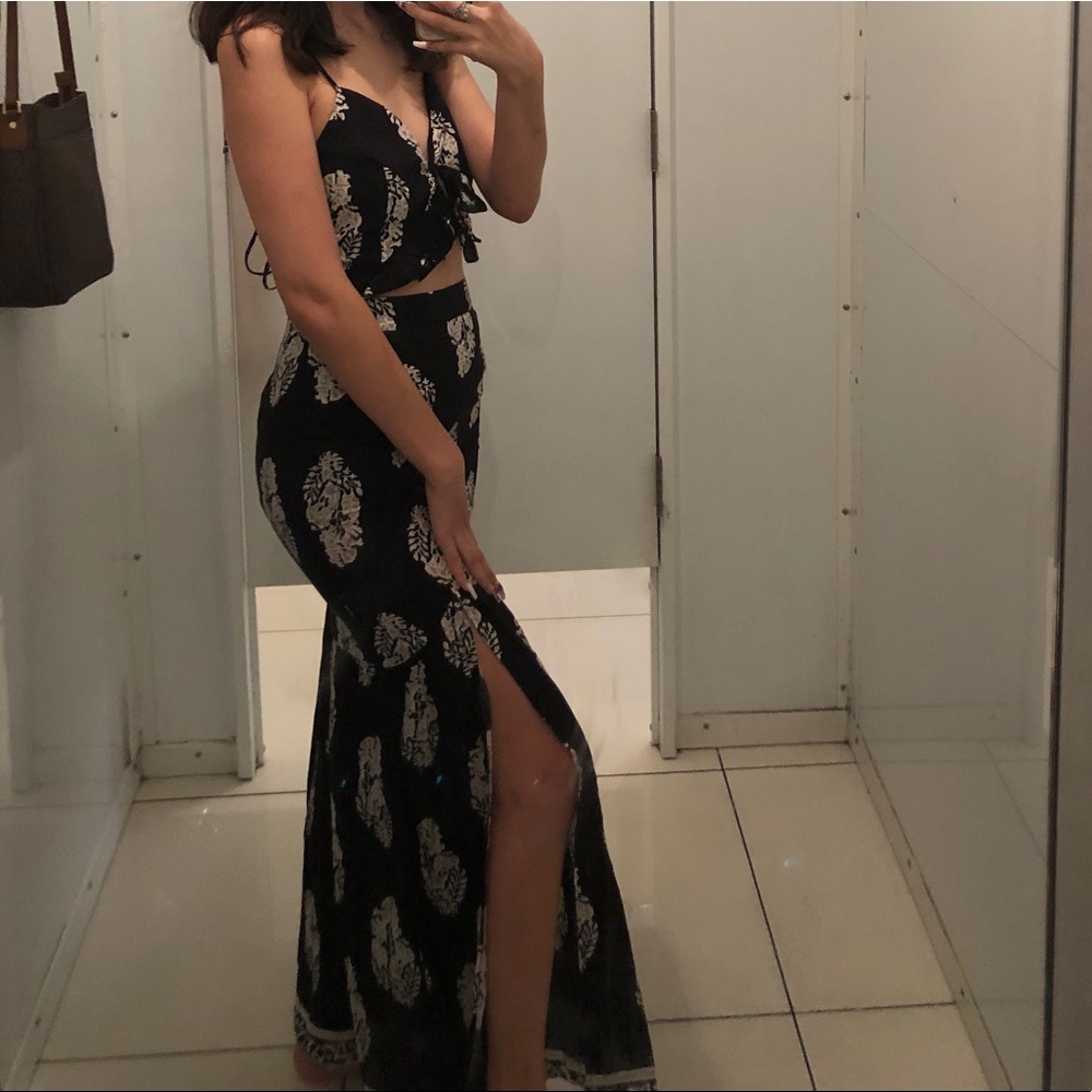 Dress - Picture 2 of 2